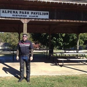 Meet your Posher, Robert